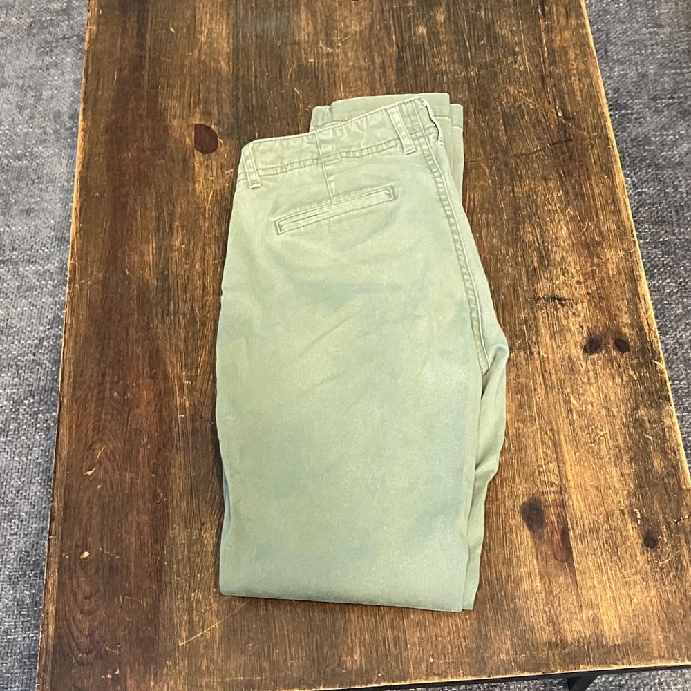 Women’s green pants size 2.